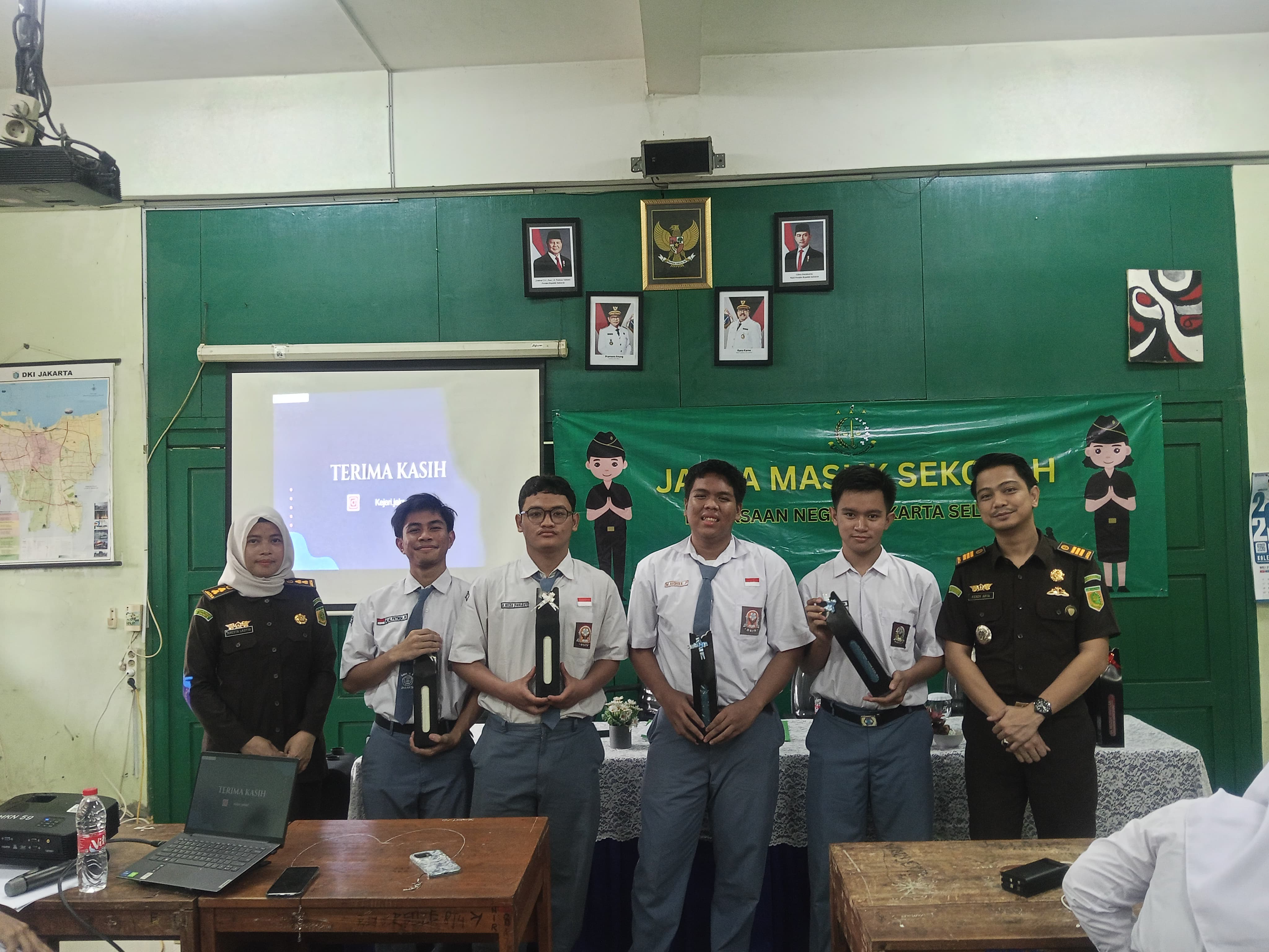 Gedung Sekolah SMPN 6 SURABAYA